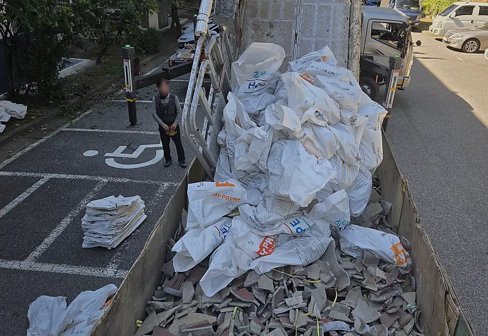 인천 중구 공장폐기물처리 현장 사진 4