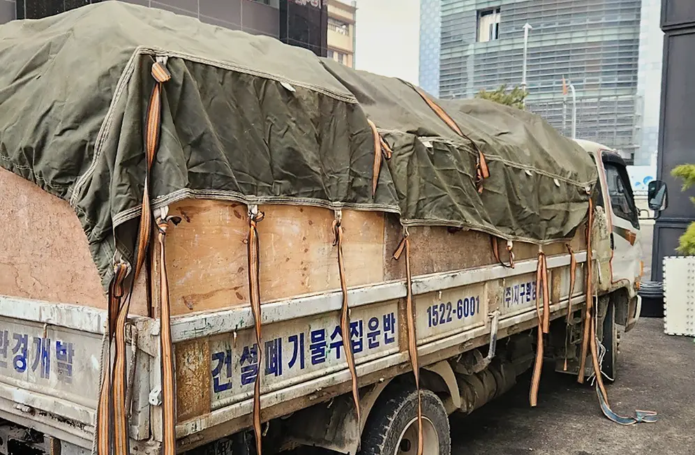 인천 중구 공장폐기물처리 현장 사진 1